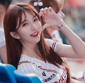 Dora捲「富商小三風波」疑遭冷凍？球團回應了 