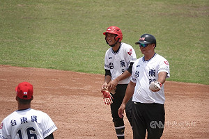 楊益回幸運地延長賽代打建功  玉山盃助台東搶勝
