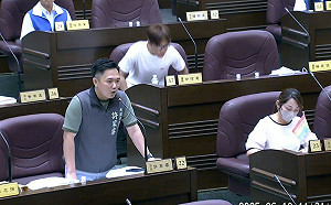 藍營否決「要桃園市府對大罷免行政中立」提議 綠議員痛斥：這有很難嗎？ 