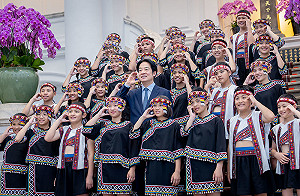 （影）玉山天籟之音傳到總統府！賴清德：台灣原聲童聲合唱團讓人如癡如醉