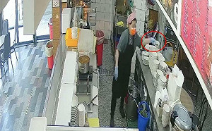 「周氏蝦捲」小老闆親回應！承認作法失當 涉事員工即刻解職