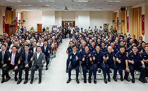 出席警察節慶祝大會  陳其邁肯定高雄治安表現 