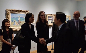 首度同台馬英九長女！賴清德喊「我們台灣的女兒」 兩人握手致意