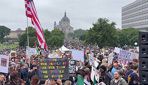 無懼全美「No King」大示威! 川普 : 擴大打擊「這3城」非法移民