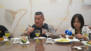 館長狂舔中貶台 王浩宇自掏腰包買「維尼夫人廣告」網喊：太狠了！