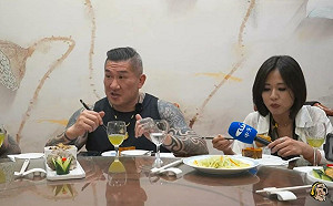 館長狂舔中貶台 王浩宇自掏腰包買「維尼夫人廣告」網喊：太狠了！