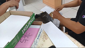 (影)高雄雙罷劫手撕連署  嗆黃捷「關心我們就借碎紙機」網批：去找柯志恩啦！