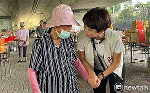 台南無敬老計程車點數補貼  陳亭妃偕7議員共同爭取