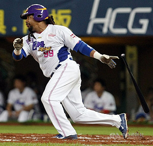 龍下半季考慮洋砲 葉君璋舉曼尼為例刺激不同想法