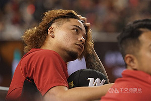 龍隊投手林凱威已開始牛棚練投 預計7月實戰出賽