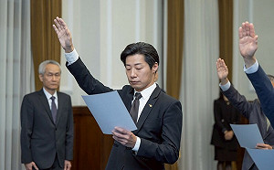 新任駐芬蘭大使林昶佐帶領宣讀誓詞！賴清德握手勉勵