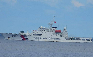 中國海警船侵擾東沙水域 海巡署2艦船監控驅離、譴責中國灰色地帶侵擾