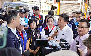(影)傅崐萁批花蓮雙軌跳票畫面曝 網喊：想用主場優勢圍毆 反被陳世凱電爆！