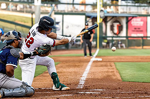 林家正3安猛打賞為自己慶生 鄭宗哲打復健賽