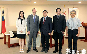 歐盟谷力哲處長拜訪黃偉哲  肯定民主人權價值與經貿合作潛力