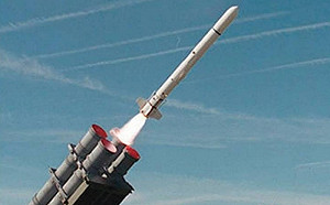 首批陸射魚叉飛彈發射車運抵台灣！軍方證實：年底前交付飛彈本體