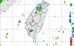 午後對流雲系發展旺盛！氣象署：12縣市恐有局部大雨
