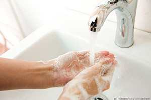 風災後勤洗手清積水 防治傳染病上身