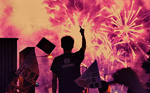 反共拍片計畫遭撤資 李惠仁尋求群眾募資奧援