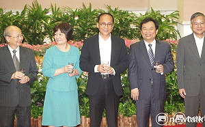 藍委疑李瑞倉涉精測內線  顧立雄：勿未審先判