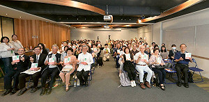 沒出席民進黨全代會 陳建仁與女兒發表新書