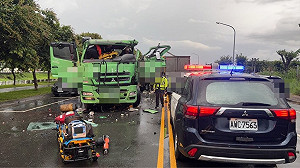 高雄岡山死亡車禍 44歲男毒駕逆向肇事橋檢聲押獲准