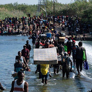 川普冷酷遣返700名兒童!美議員:孩童成最脆弱犧牲品