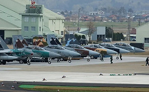 日自衛隊可擊落入侵領空無人機! 中媒批藏貓膩 這地恐成「第二戰場」