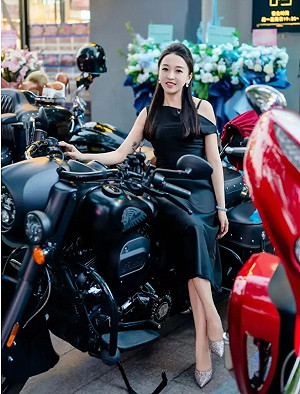 她兩年賣340台保時捷! 青島超美銷冠被「造黃謠」 影片瀏覽高達900萬