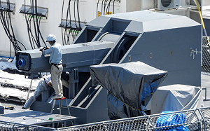 日小型電磁砲再曝光！二度登上「飛鳥號」 射程與殺傷力大幅提升 月底海上測試
