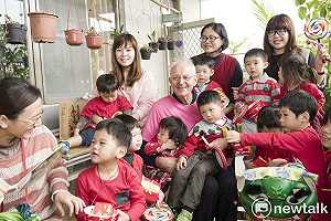 台南300人物誌—— 遠從瑞士來的天使——吳道遠神父  在台奉獻一生以藝療育美善老幼