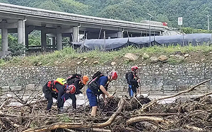 （影）中國強降雨災情慘! 甘肅山體滑坡2死 貴州榕江洪水一週兩淹4萬人撤離