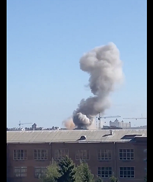 (影)「就在眼前爆炸！」俄550導彈 無人機大轟炸基輔 網批：川普倒向普丁助紂為虐