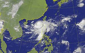 丹娜絲「挾大量水氣」快速發展中！鄭明典：注意排水系統