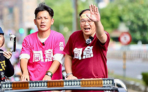 川流不息！王義川領軍破千台機車掃街挺罷免 畫面超震撼