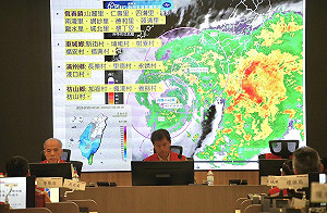 因應丹娜絲颱風來襲  屏東災害應變中心提升一級開設