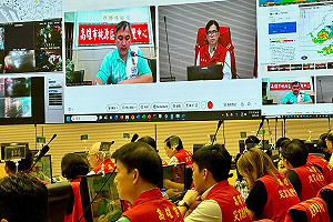 高雄進入中颱丹娜絲暴風圈  陳其邁籲山區留意坍方落石