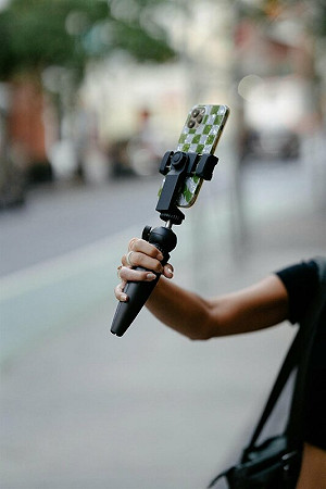 捷克節目虛構「中國行」影片爆紅 測網紅對中警覺