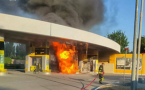 (影) 邪惡軸心「無人機聯盟」曝光! 俄連環襲烏消防隊 連民宅、學校都不放過.....