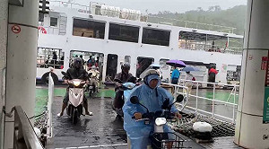 丹娜絲颱風離境 高雄公共運輸服務分階段恢復正常運作