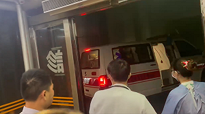 (影)丹娜絲颱風風力驚人！救護車被吹歪影片曝光