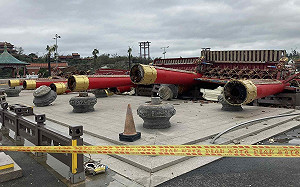 丹娜絲摧毀千年檜木牌樓！ 南鯤鯓曝損失難估：砸千萬也買不來 