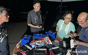 林俊憲勘災不停歇 七股設災區服務站提供物資與充電支援