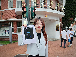 不滿八炯遭嗆聲 網友私訊恫嚇「拿刀捅死你」  施淑婷反嗆:民進黨的低能兒?