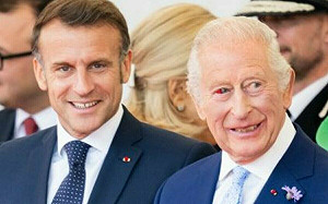 (影) 查爾斯國王「紅眼」接待馬克宏引關注！英皇室 : 右眼血管破裂 與罹癌無關