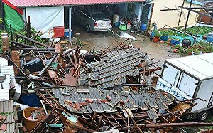 丹娜絲猛過賽洛瑪！台南6千戶屋毀慘狀曝  知名粉專捐5萬：盼拋磚引玉