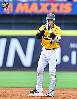 高宇杰超前比數二壘打獲MVP 助兄弟擊退龍隊