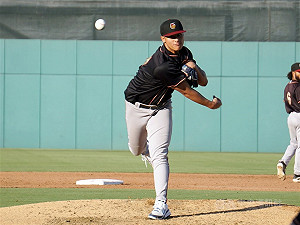 沈家羲1A先發5局掉2責失分　李灝宇敲二壘打