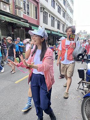 高嘉瑜合體桃二罷團!健走催出「同意罷免票」:下架親中立委涂權吉