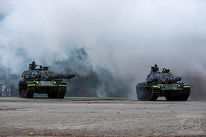 漢光41號演習》防共軍進犯我中樞  國軍於淡水河口實施反突擊演練